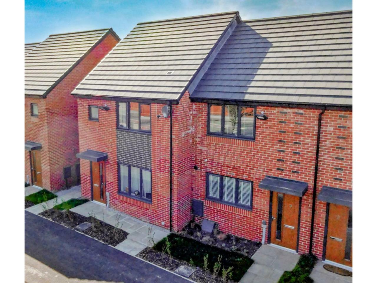 Newly Built, Splendid House For 5 In Manchester! エクステリア 写真