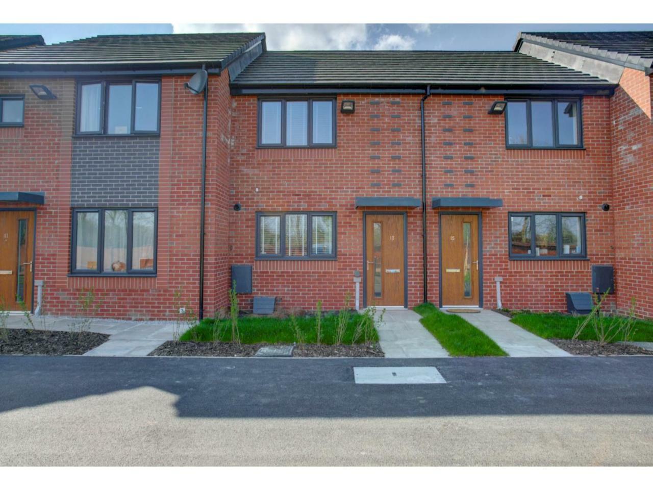 Newly Built, Splendid House For 5 In Manchester! エクステリア 写真